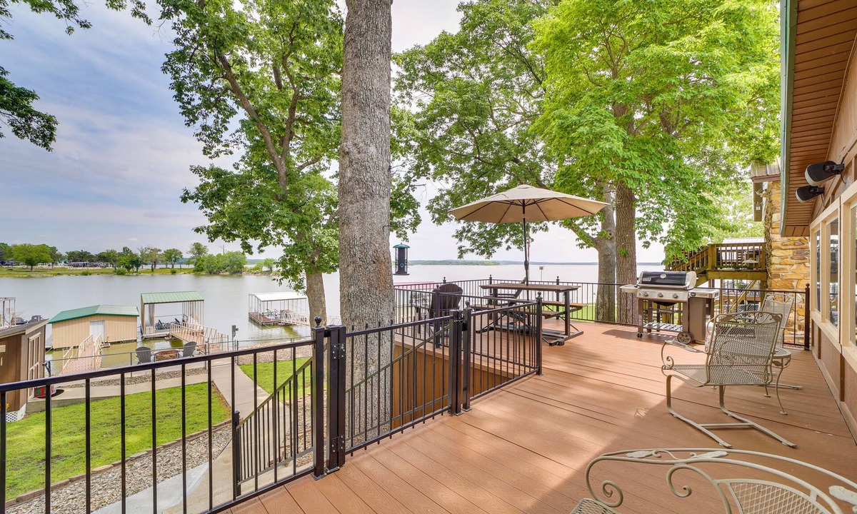 Grove Cabin | 2 Boat Docks: Grand Lake Waterfront Home