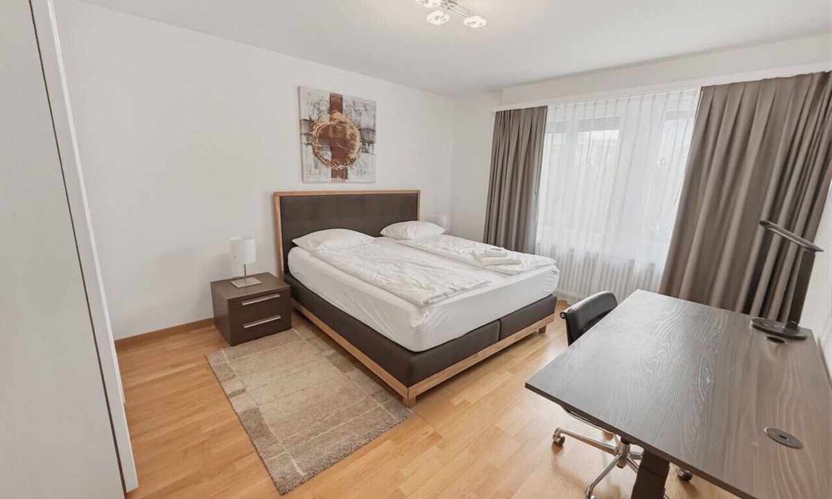 Seefeld Apartment | 2 BR apartment near the lake/city centre D5