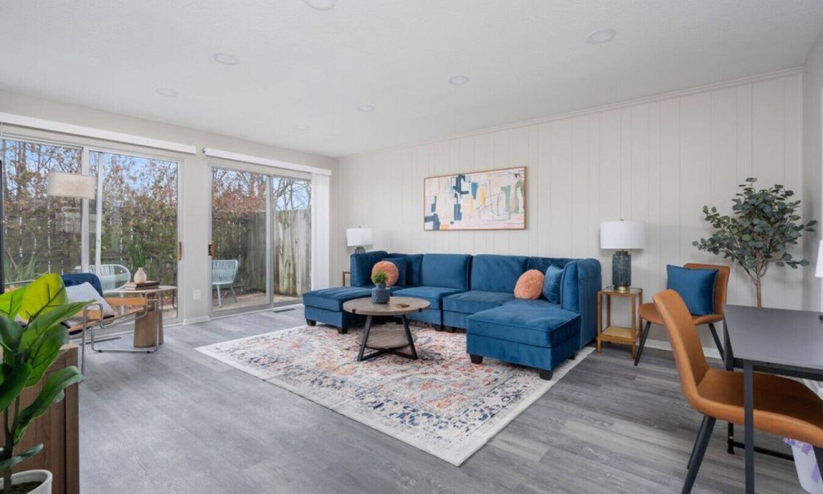 Heath Apartment | 2 BR Apartment with Patio