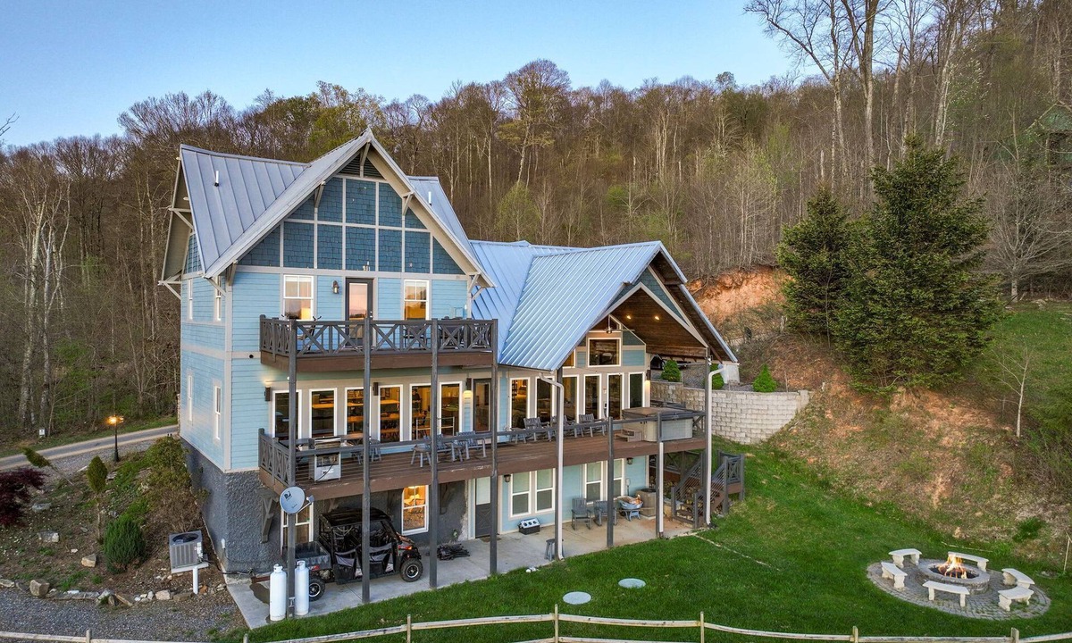 Wolf Laurel House | 2 Cabins & Views for Miles~ Hot Tubs~ Pool Table