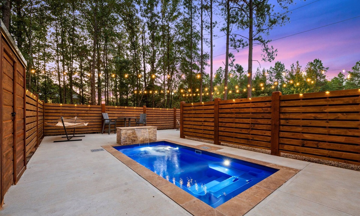 Broken Bow Cabin | 2 Cabins w/Pickleball, Heated & Chilled Pools