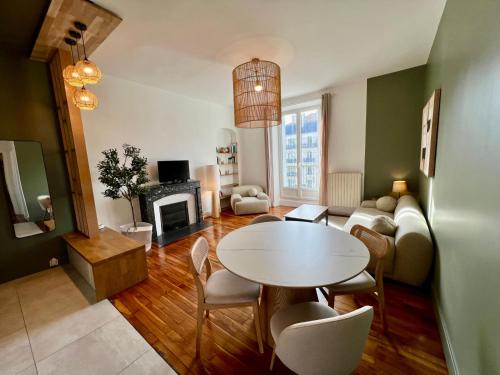 Quartier Hyper-Centre Apartment | 2 chambres, Parking privé, Gare à 8 min