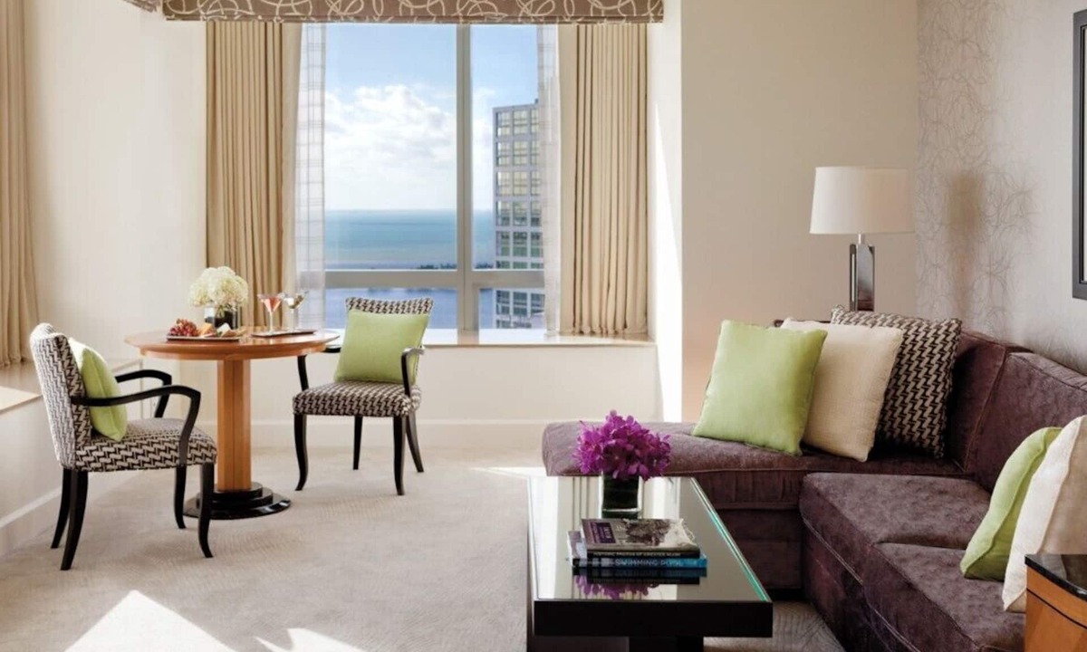 Brickell Hotel | 2 Connecting Suites at a 5⭐️ Hotel