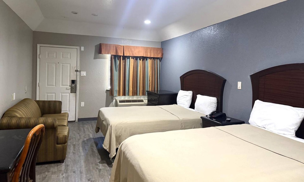 Greater Greenspoint Hotel | 2 Convenient Units Close to Greenspoint Mall - 2.5 miles | Free Breakfast