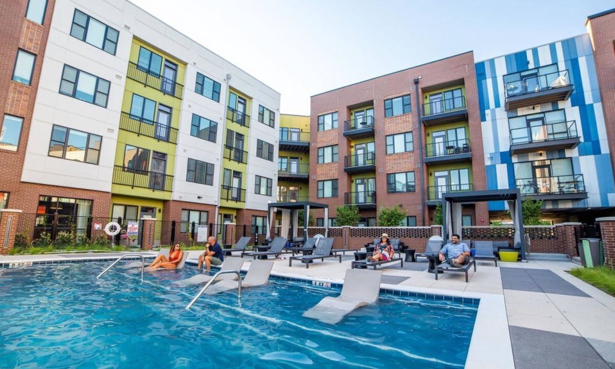 Mile Square Apartment | 2 Downtown corner units with free parking