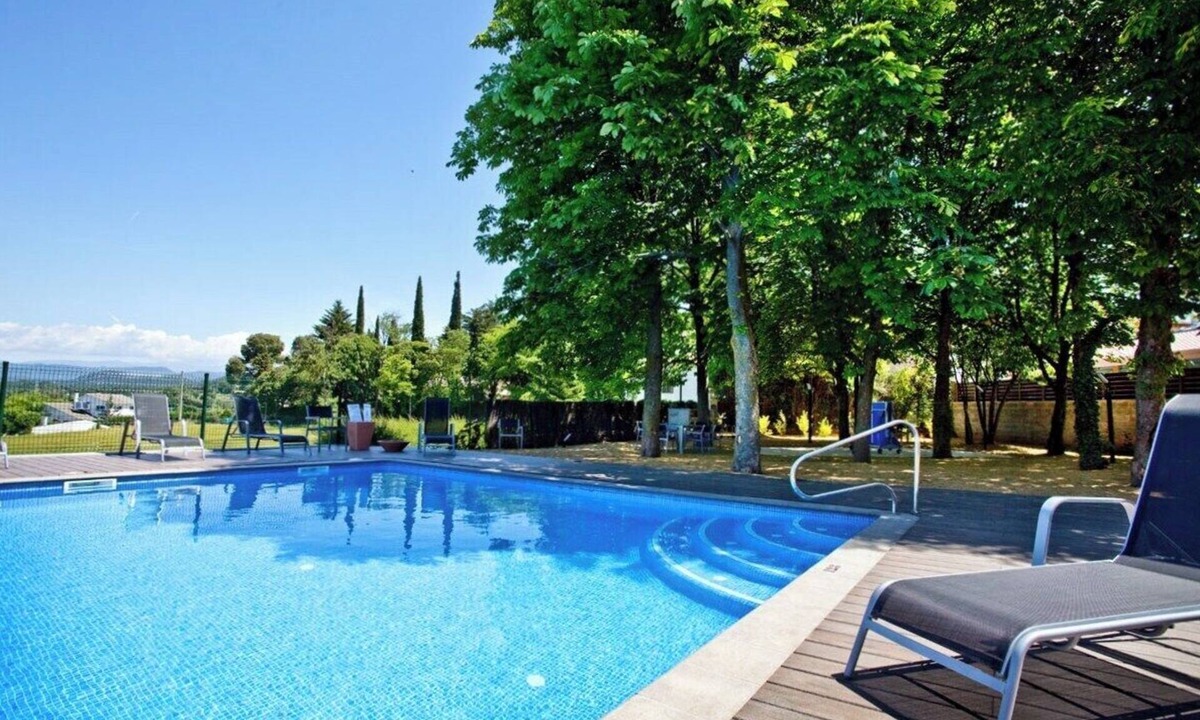 Perafita Villa | 2 fantastic holiday homes in the same village combine for 20 bedrooms