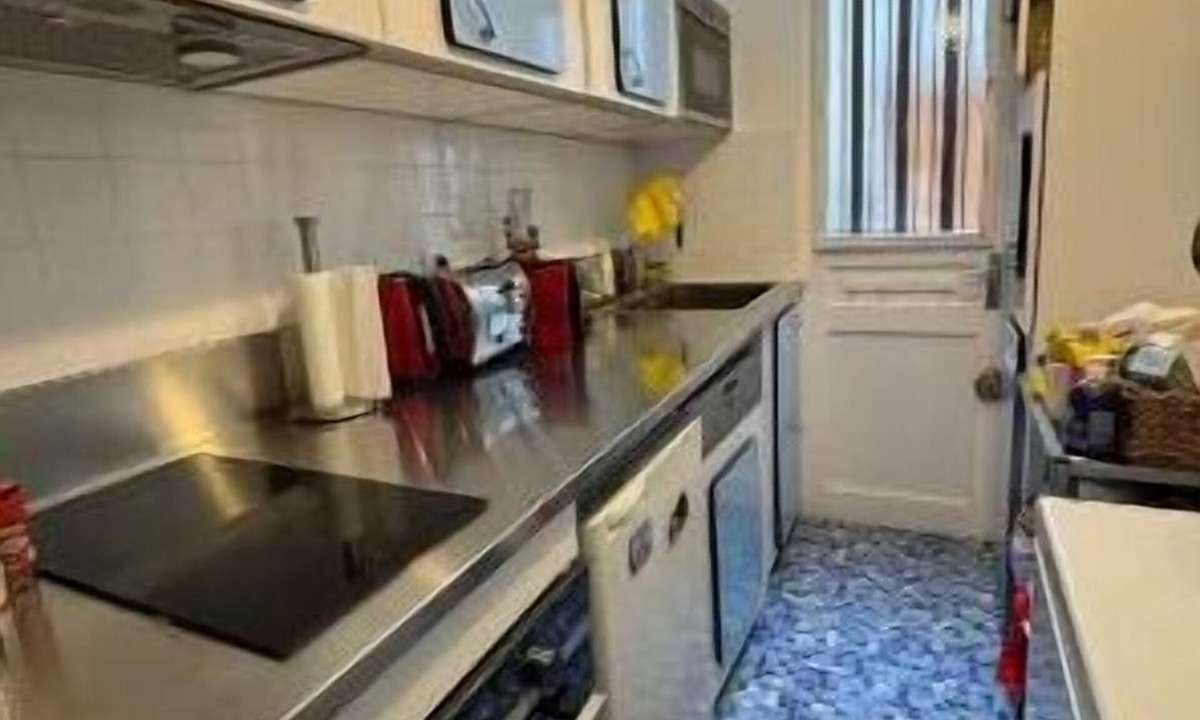 Clichy Apartment | 2 fully-equipped rooms – Paris Clichy metro station