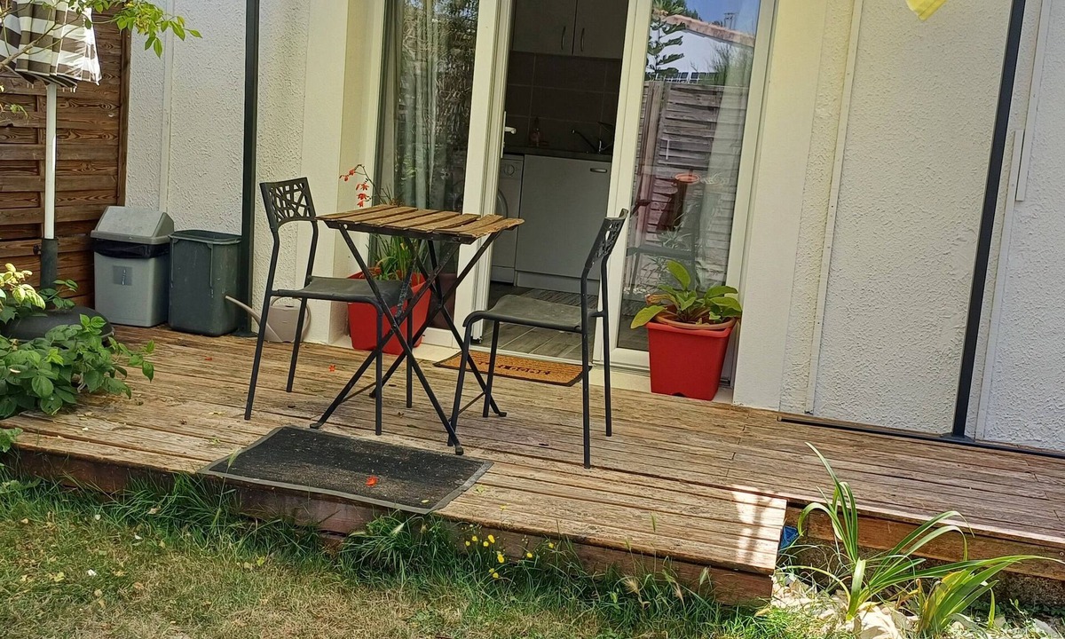 Nieul-sur-Mer Apartment | 2* furnished studio - La Maison aux Mille Roses