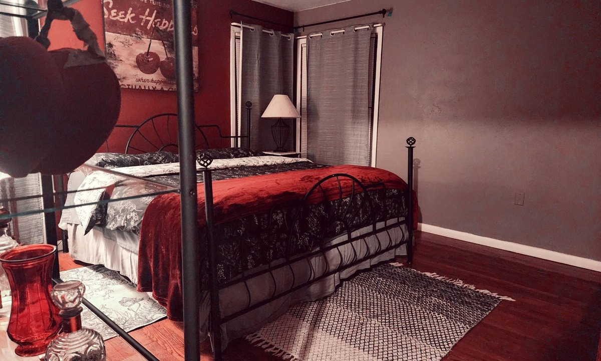 Meadowbrook House | 2 KING BEDS! and near a Golf course