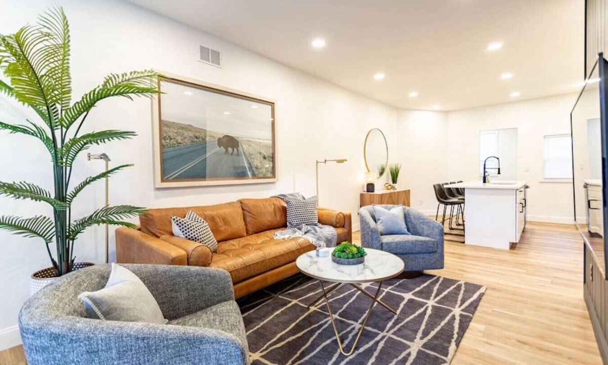 Mount Washington Villa | 2 King Beds | Easy City Access | Easy Parking