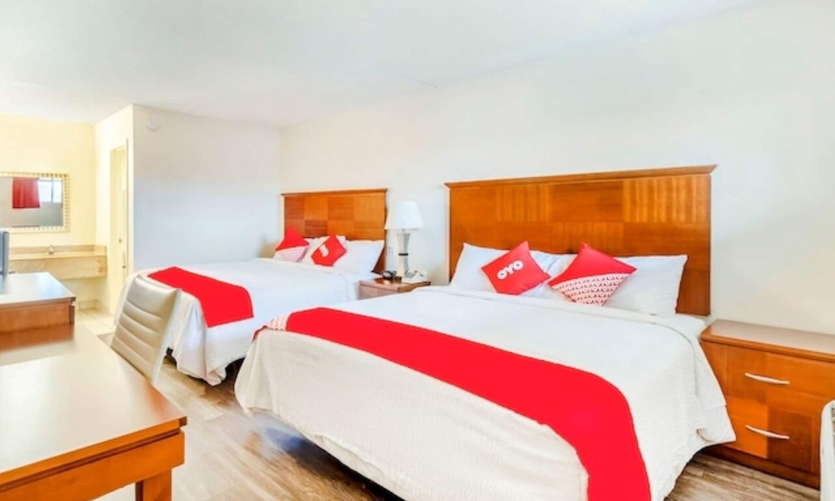 West San Antonio Hotel | 2 King Beds Room - For Groups or Family Trips in San Antonio-Lackland