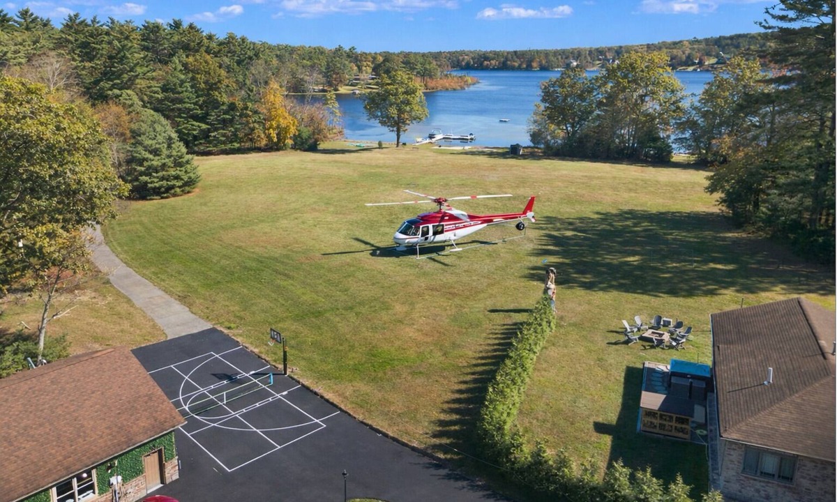 Highland Lake Cottage | 2 Lake Cabins | Pool+HotTub | Game Room & Courts