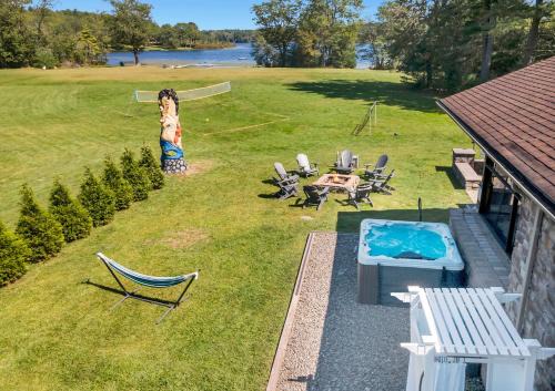 Highland Lake House | 2 Lake Cabins Poolhottub Game Room & Courts