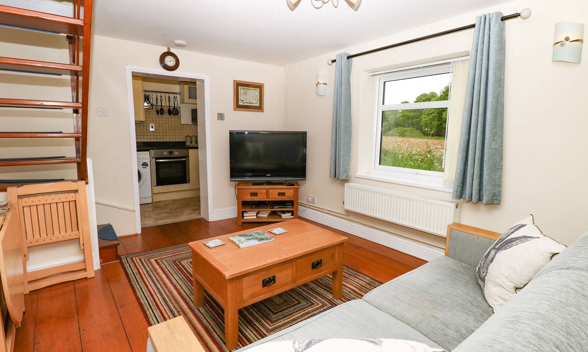 North Walsham Cottage | 2 Lock Cottages