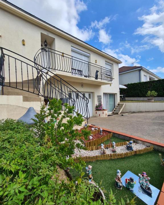 Chambretaud Apartment | 2 logements séparés 2 et 5 couchages au Rez-de-Chaussée à Chambretaud, 5 min Puy du Fou