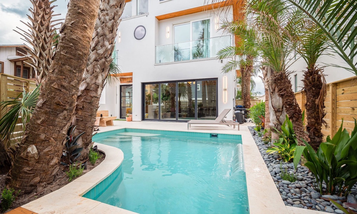 Jacksonville Beach House | 2 Luxury Villas 2 Pools Steps to Beach Ocean Views