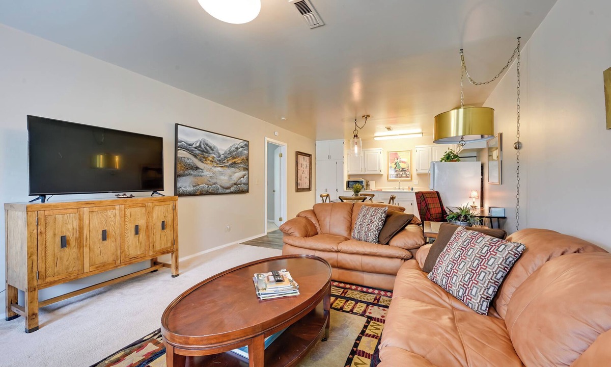 Corvallis Apartment | 2 Mi to Bitterroot River: Downtown Corvallis Apt!