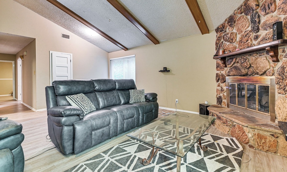 Denton House | 2 Mi to Denton Square! Spacious Home w/Backyard
