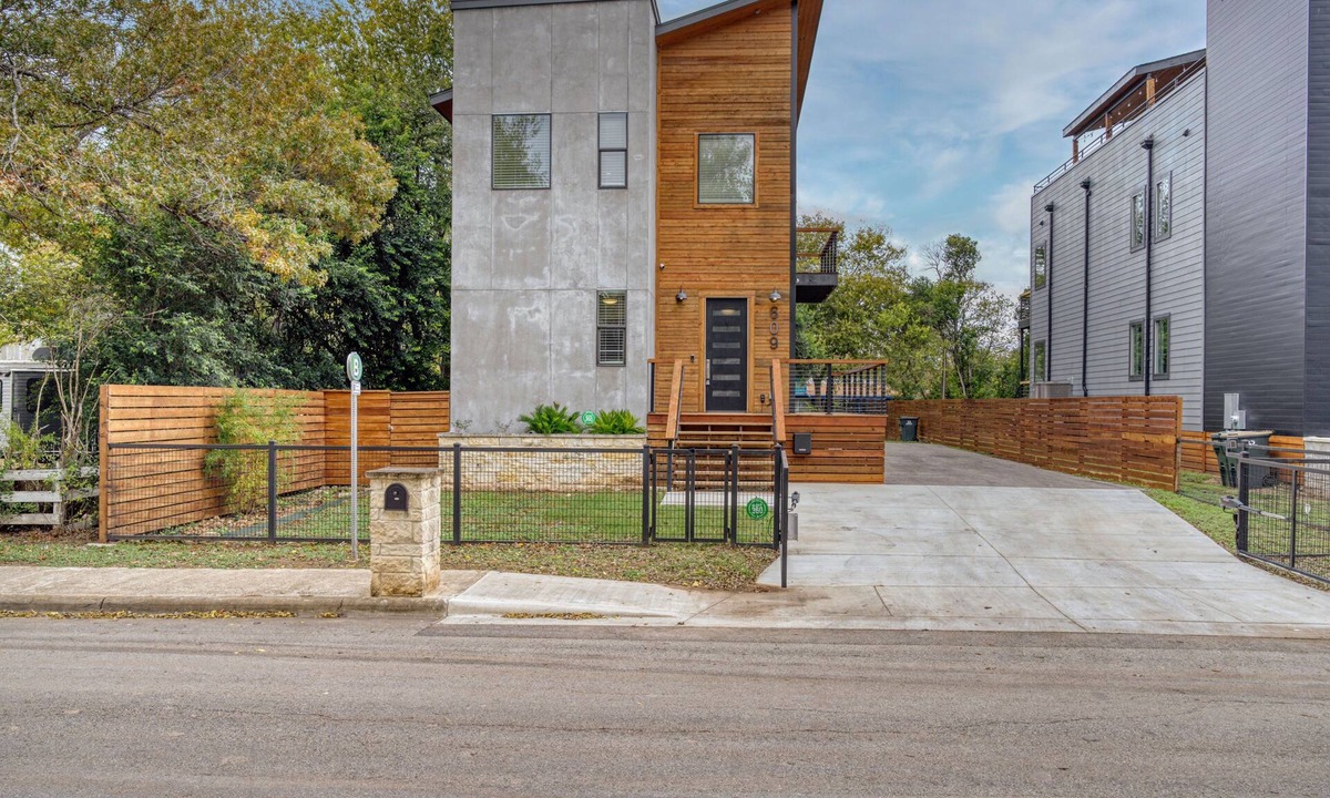 San Marcos House | 2 Mi to DT San Marcos: Spacious Home w/Yard!