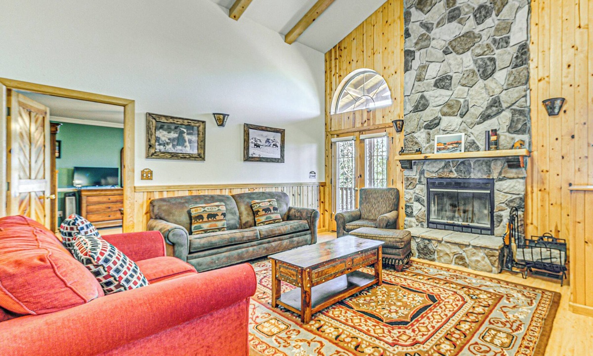 Bear Park House | 2 Mi to Dtwn: Cloudcroft Home w/Furnished Deck