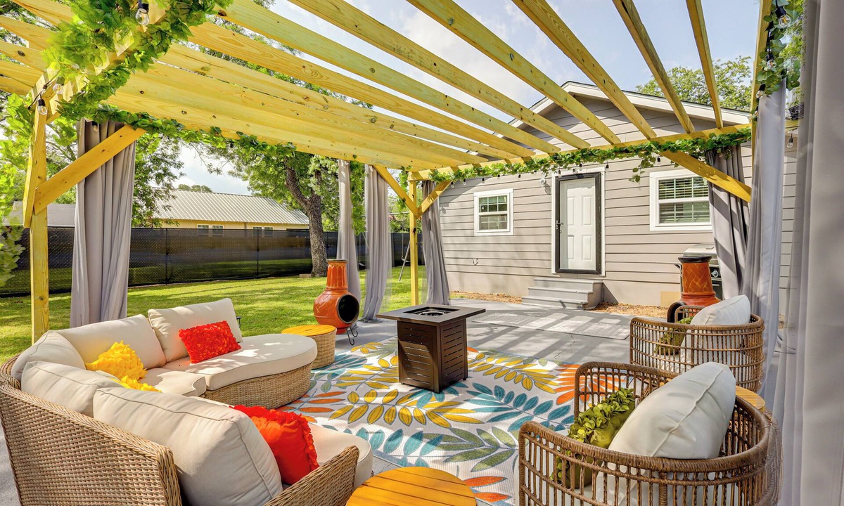 Waco House | 2 Mi to Dtwn: Stylish Family Home in Waco!