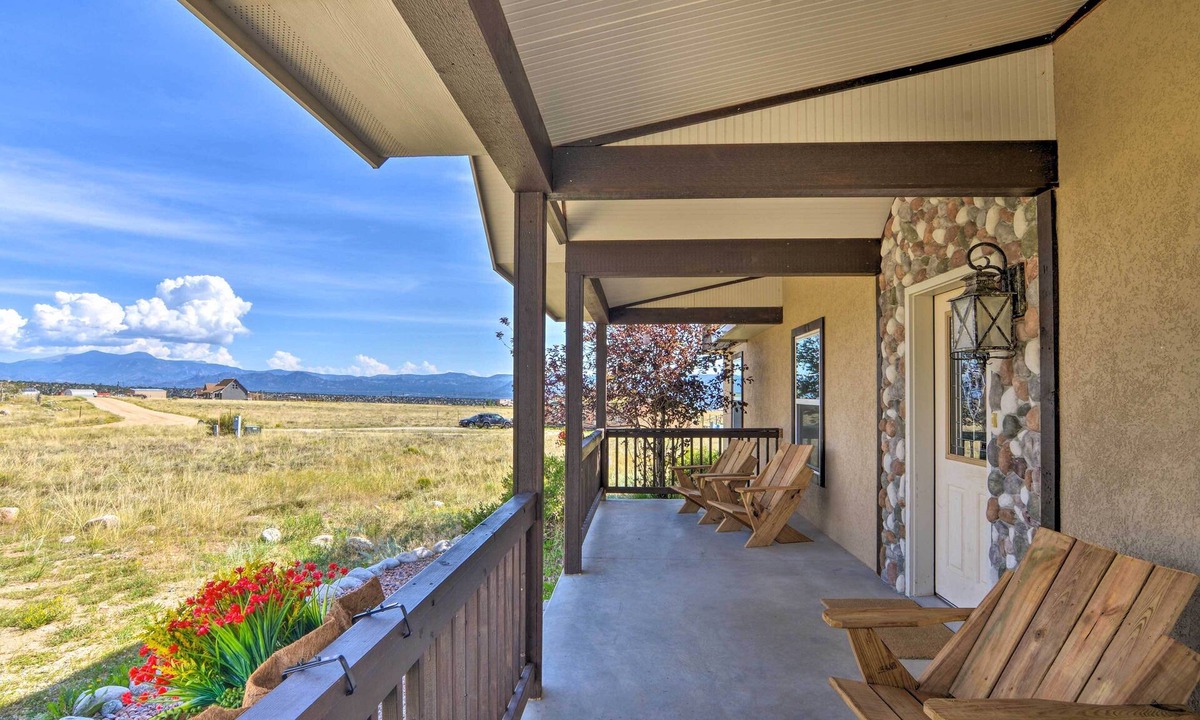 Nathrop Cottage | 2 Mi to Hot Springs: Nathrop Gem w/Fire Pit