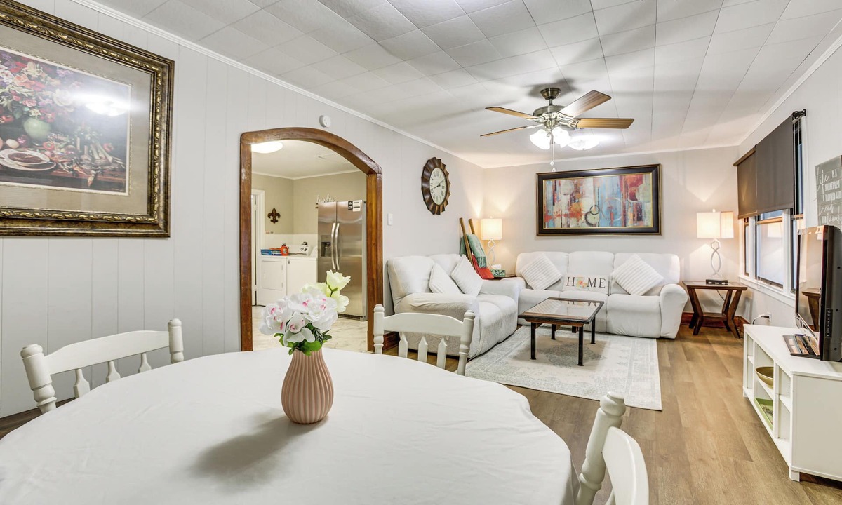 Thibodaux House | 2 Mi to Nicholls State University: Home w/Yard