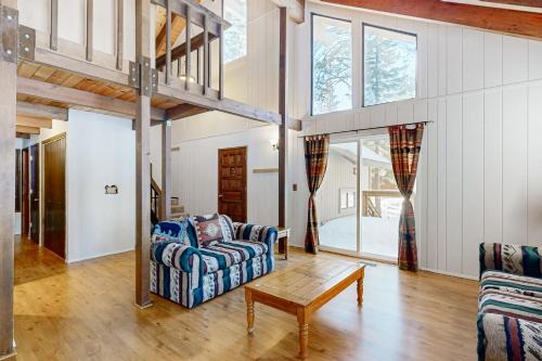 Truckee House | < 2 Mi to Tahoe Donner Ski Resort: Serene Retreat