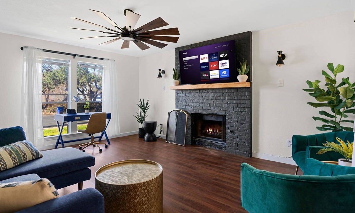 Highland Hills House | 2 Mirrored Units- Fire pits and grill, walk to Starbucks, HEB, restaurants