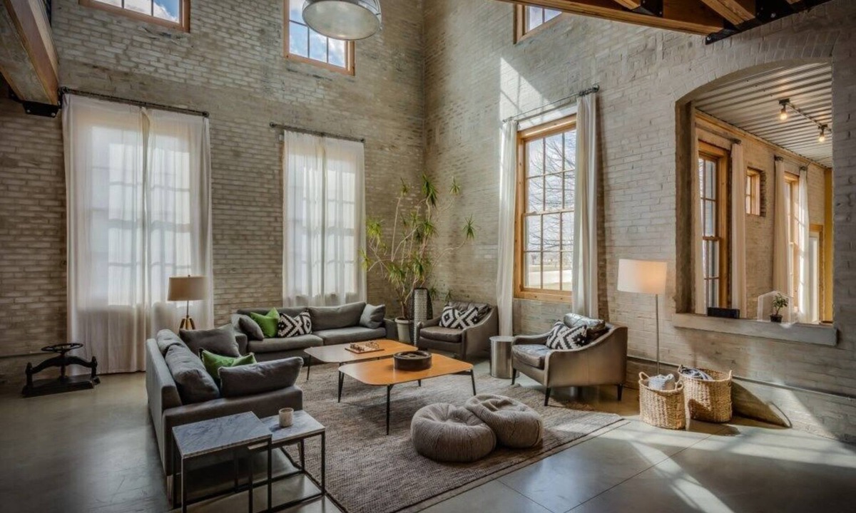 Three Oaks House | (2 Nt Min!) Colossal Loft in Three Oaks.