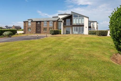 Burgh Island House | 2 Ocean's Edge