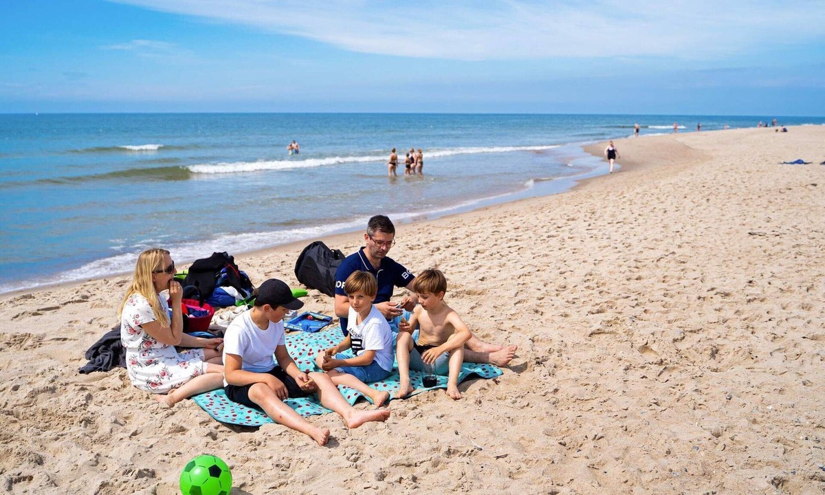 Sondervig Apartment | 2 Person Holiday Home in Ringkobing