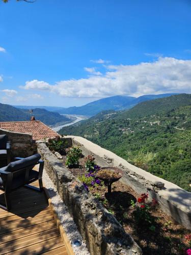 Bonson Apartment | 2 pièces au calme absolu