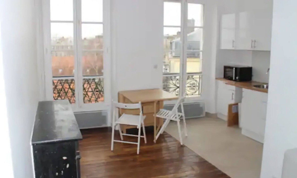 Saint-Louis Apartment | 2 Pièces Paisible Avec vue Dégagée sur Versailles à 10 Minutes à Pied du Château
