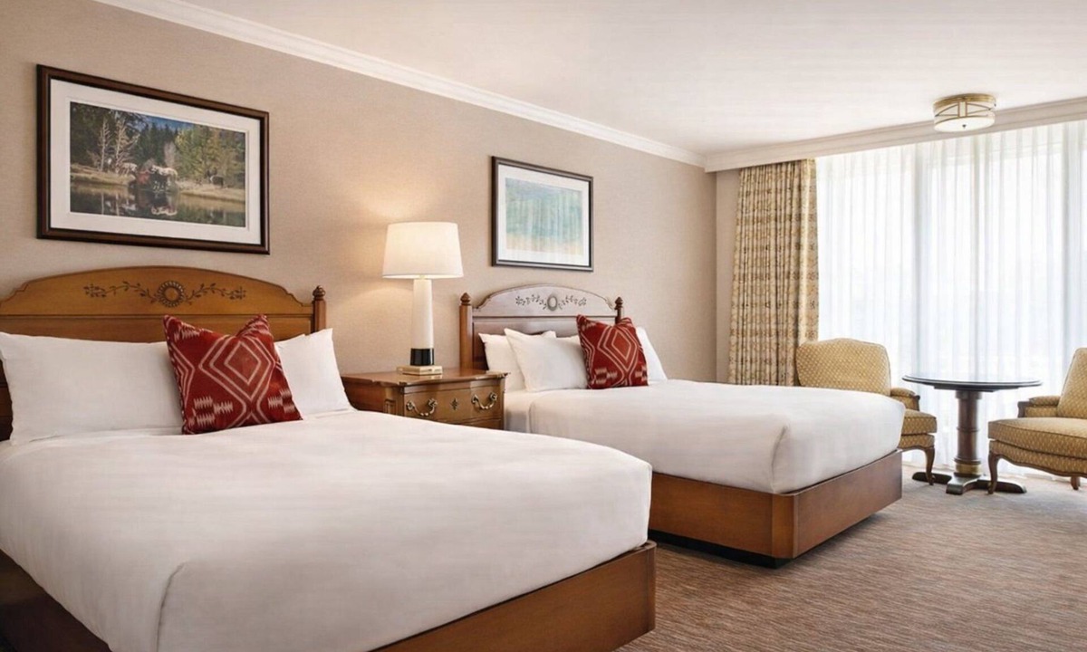 Cheyenne Hotel | 2 Queens Pool | Little America | Poolside Reset, Golf Access | 2 Units