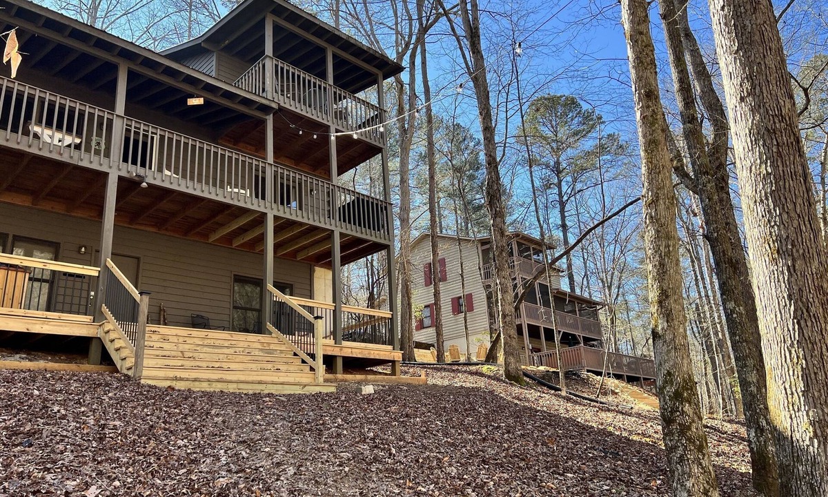 Ellijay Resort | 2 River Front Cabins side by side! 7th night free! Ask host