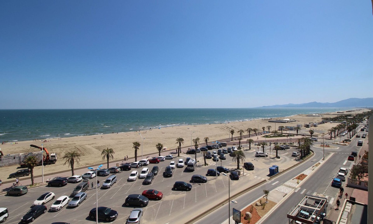 Le Grand Large Apartment | 2 room apartment with sea view and parking