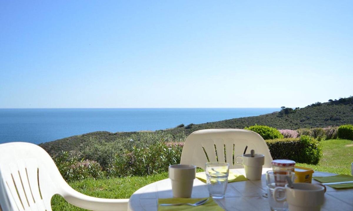 Banyuls-sur-Mer Apartment | 2-room apartment in Banyuls-sur-Mer with sea view and parking