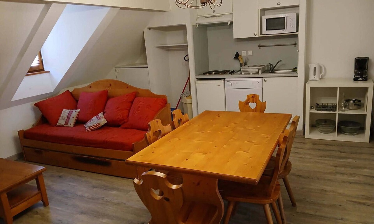 Vignec Apartment | 2-Room Apartment for 6 with Pool