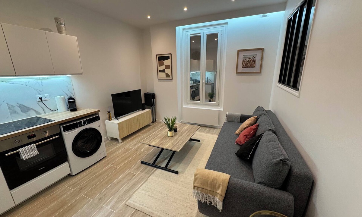 Montrouge Apartment | 2-room apartment, new/fully renovated, sleeps 4