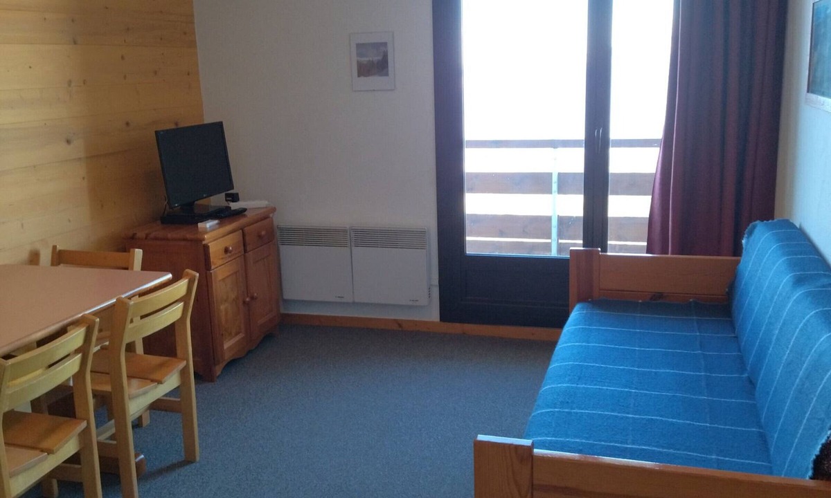 Prapoutel Apartment | 2-room apt, 5 ppl, slopeside with valley view