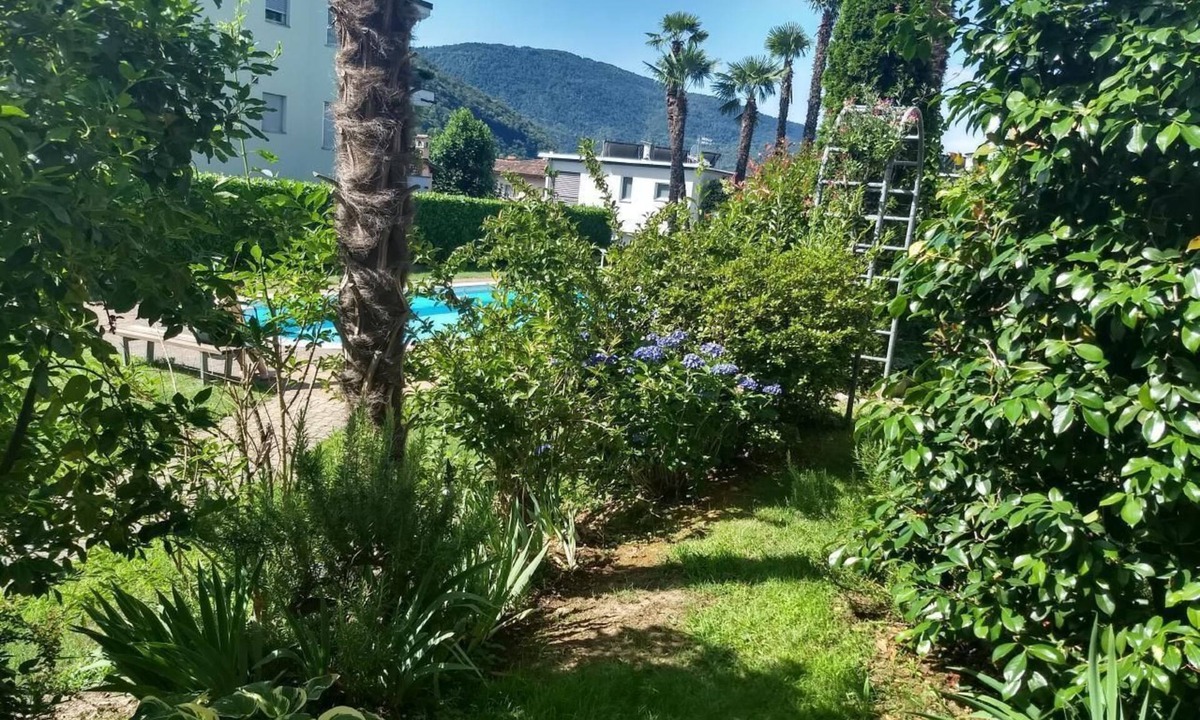 Caslano Apartment | 2 room garden apartment with pool