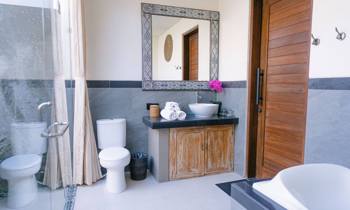 Penestanan Villa | 2 Seasons : Villa Sun - Luxury with Private pool