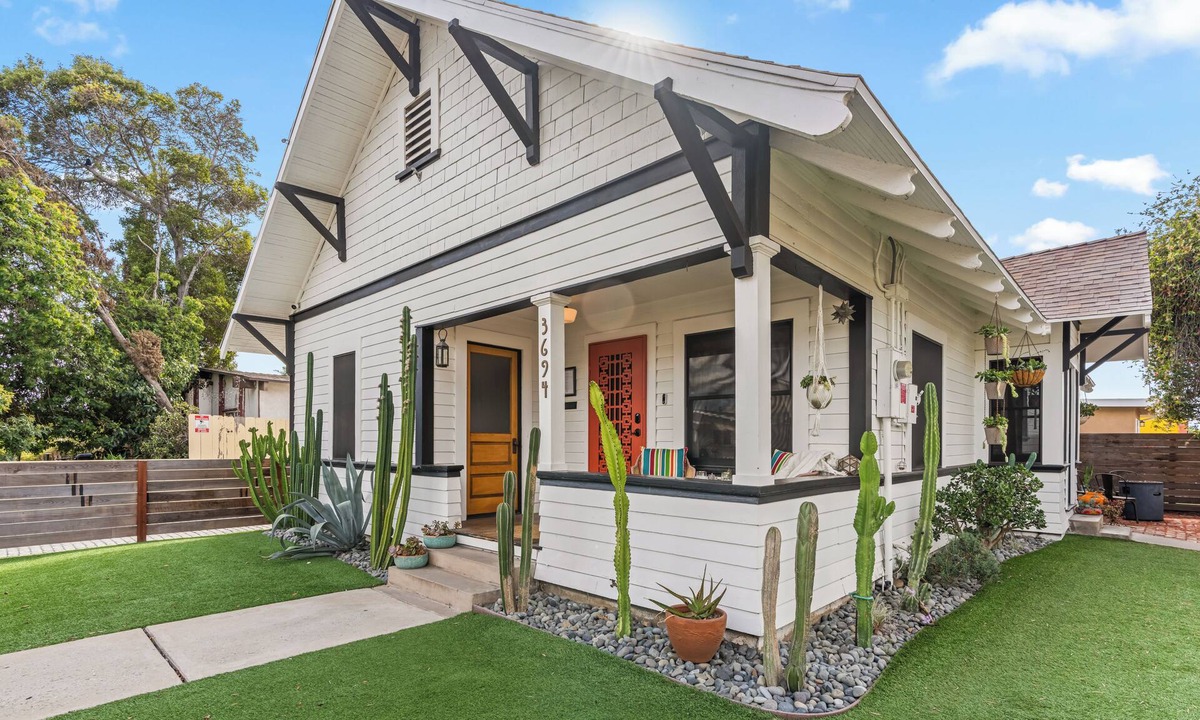 City Heights House | 2 Side-by-Side San Diego Homes w/Shared Backyard, Firepit & BBQ