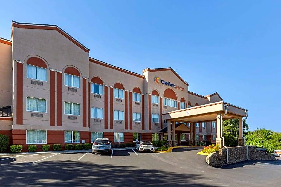 Southeast Raleigh Hotel | 2-Star Hotel ∙ Comfort Suites Raleigh Walnut Creek