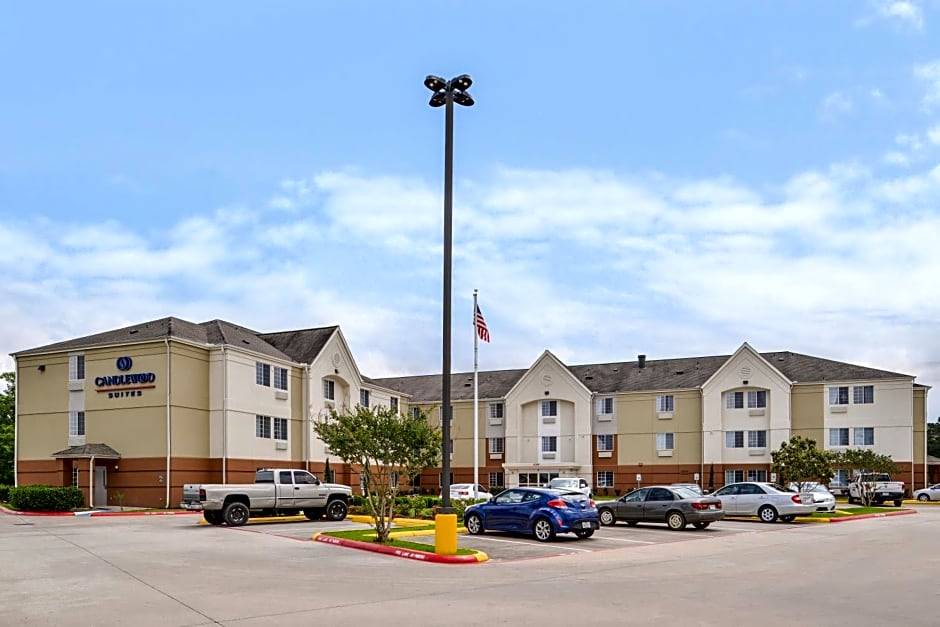 Beaumont Hotel | 2-Star Hotel ∙ Candlewood Suites Beaumont, an IHG Hotel