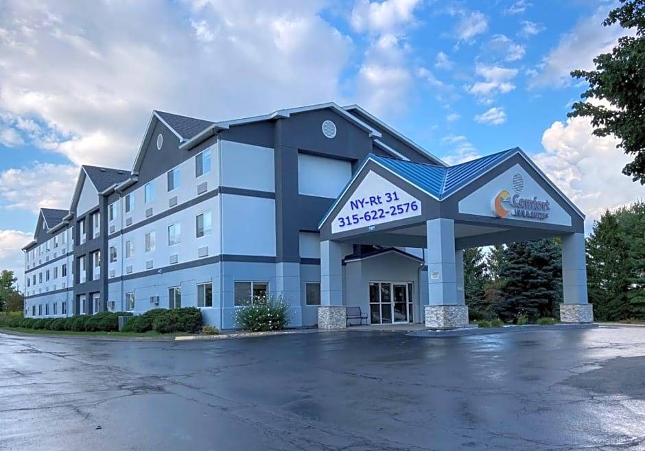 Bayberry Hotel | 2-Star Hotel ∙ Comfort Inn & Suites Liverpool-Clay