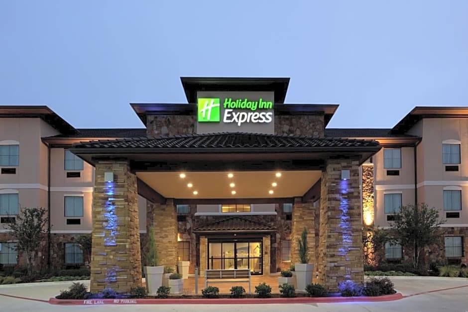 Marble Falls Hotel | 2-Star Hotel ∙ Holiday Inn Express Marble Falls, an IHG Hotel