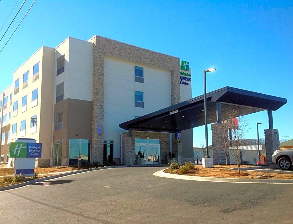 Tahlequah Hotel | 2-Star Hotel ∙ Holiday Inn Express and Suites Tahlequah, an IHG Hotel
