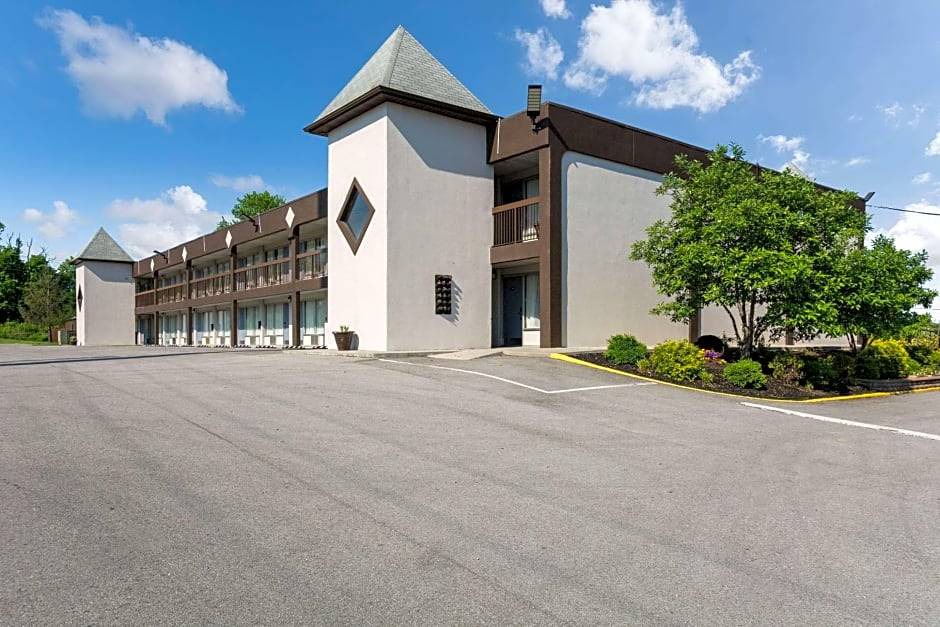 Georgetown Hotel | 2-Star Hotel ∙ Quality Inn